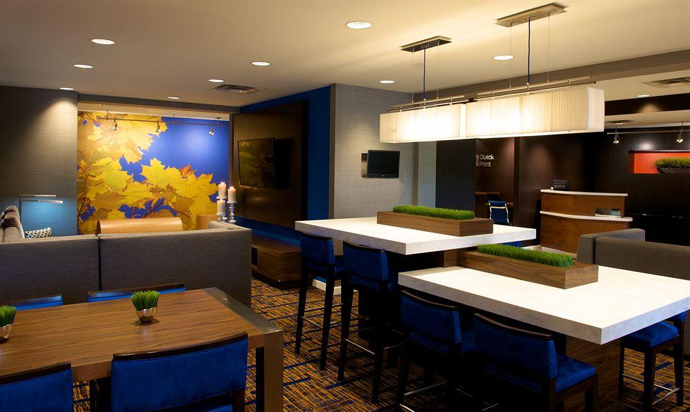 Country Inn & Suites By Radisson, Columbus-Edinburgh Экстерьер фото