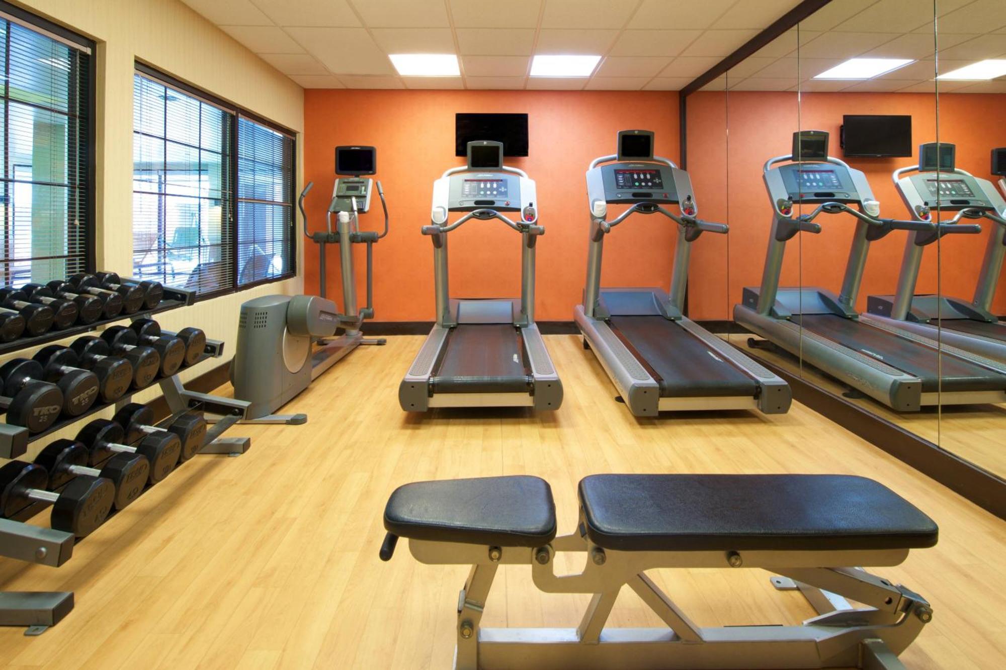Country Inn & Suites By Radisson, Columbus-Edinburgh Экстерьер фото