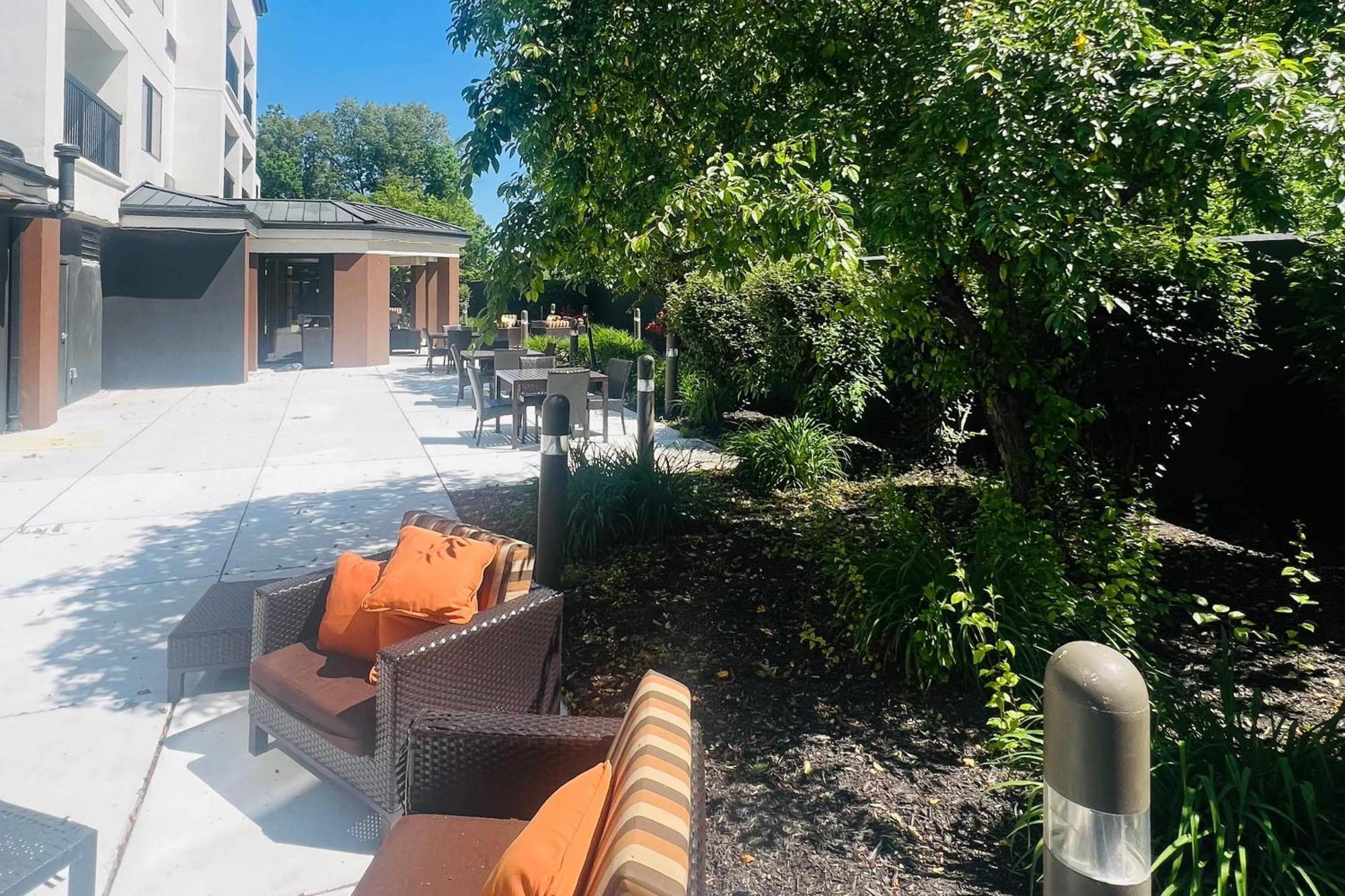 Country Inn & Suites By Radisson, Columbus-Edinburgh Экстерьер фото